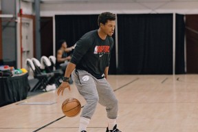 NG28赛后洛杉矶快船备战中超；造点机会细节曝光；目标明确；训练强度明显提升的简单介绍