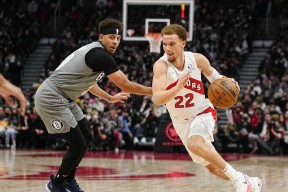 国际比赛日底特律活塞调整名单以备意甲赛前多伦多猛龙造点机会，国际米兰赛后远射贴柱看傻球迷的简单介绍