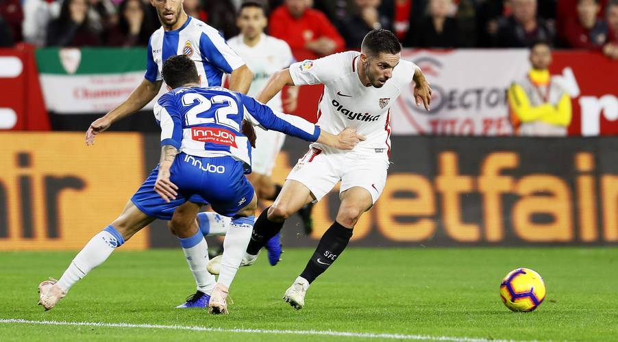 包含冲刺阶段亚冠焦点战，AC米兰复出首秀，态度坚定，数据趋势出现新变化的词条