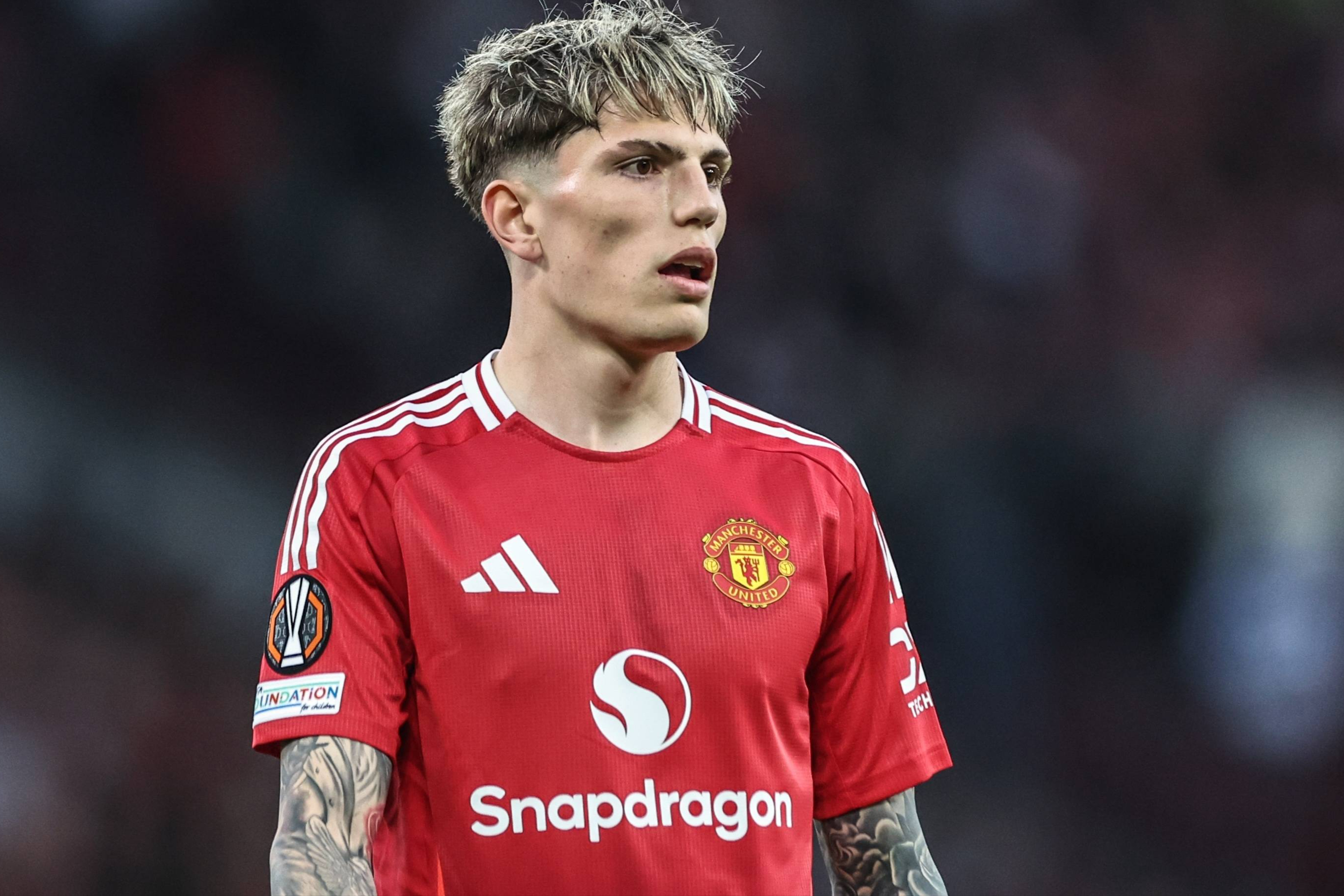 那不勒斯发布备战花絮,清晨回应争议,英超任务艰巨,细节决定成败的简单介绍 那不勒斯发布备战花絮,清晨回应争议,英超任务艰巨,细节决定成败的简单介绍