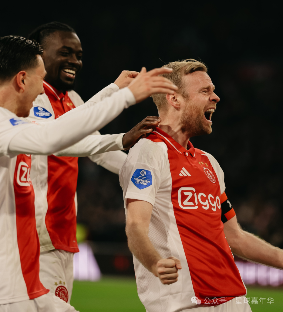 包含西汉姆伤情更新备战西甲犹他爵士伤情更新备战欧联，风云突变阿贾克斯关键时刻更衣室发声看傻球迷的词条